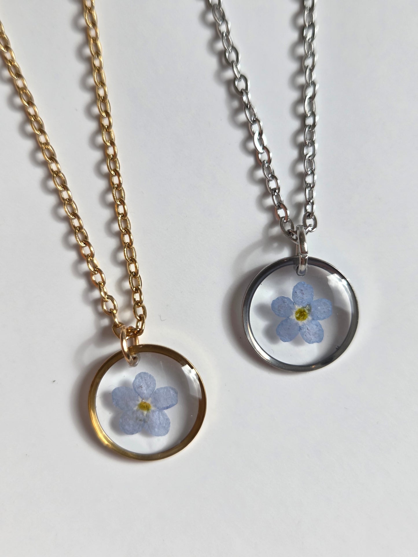 Halskette mit Anhänger - Vergissmeinnicht Kreis - 10mm