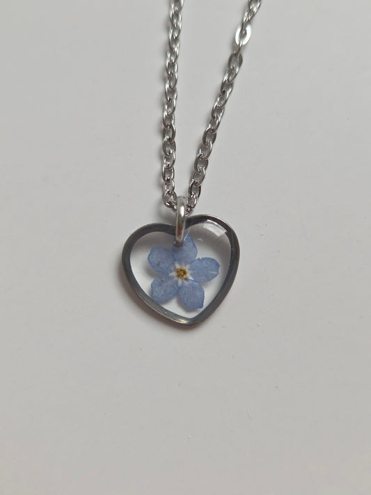 Halskette mit Anhänger - Vergissmeinnicht Herz - 10mm