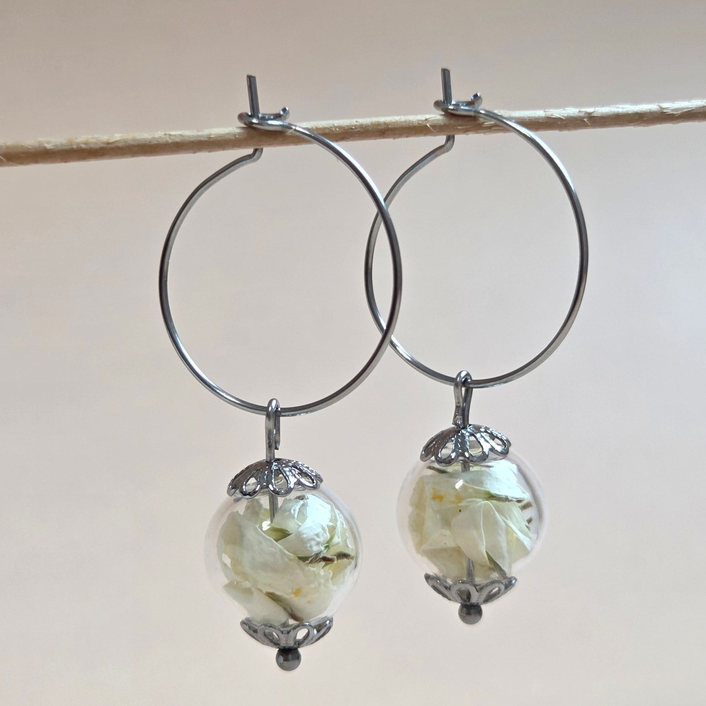 Creolen mit Glaskugel - Margerite