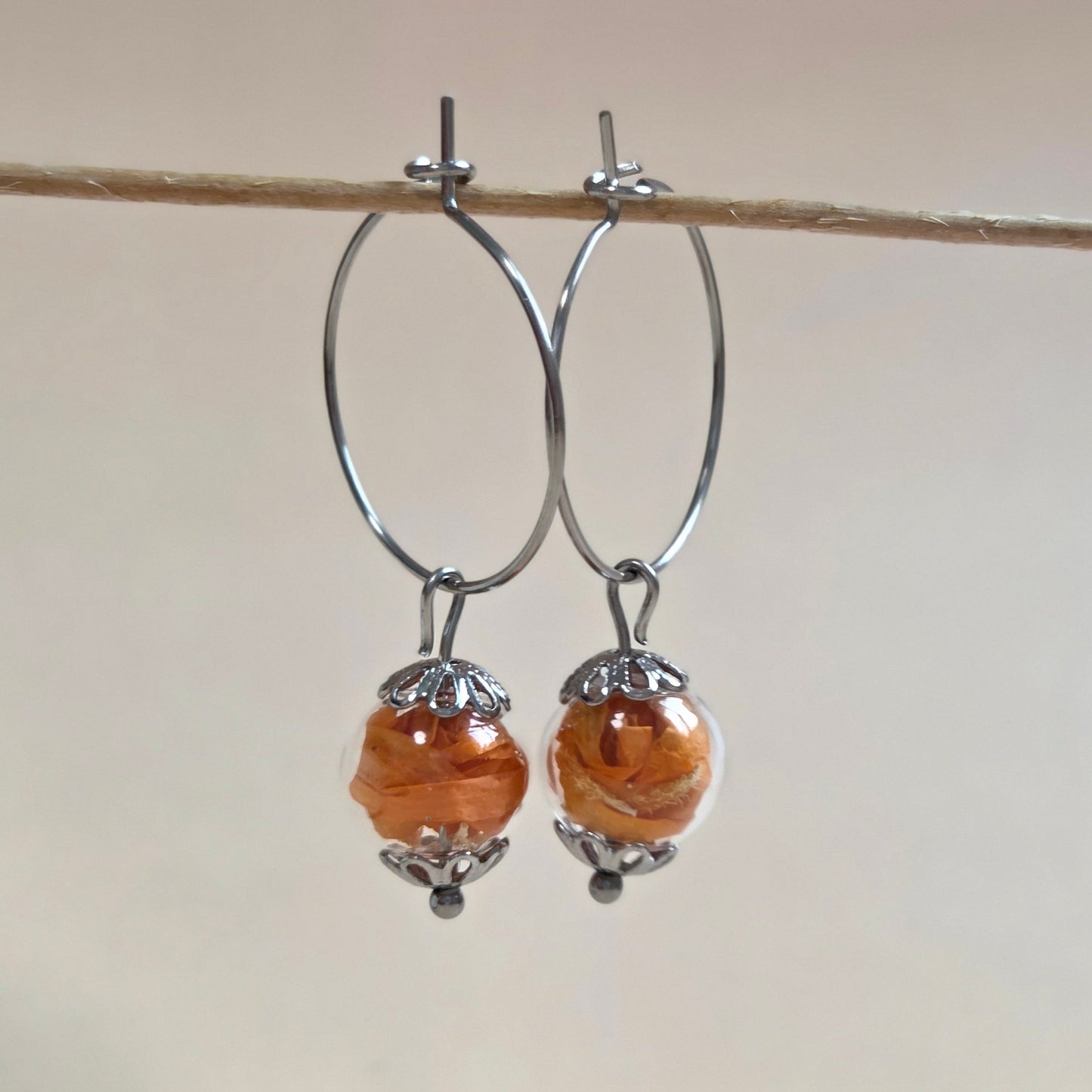 Creolen mit Glaskugel - Ringelblume