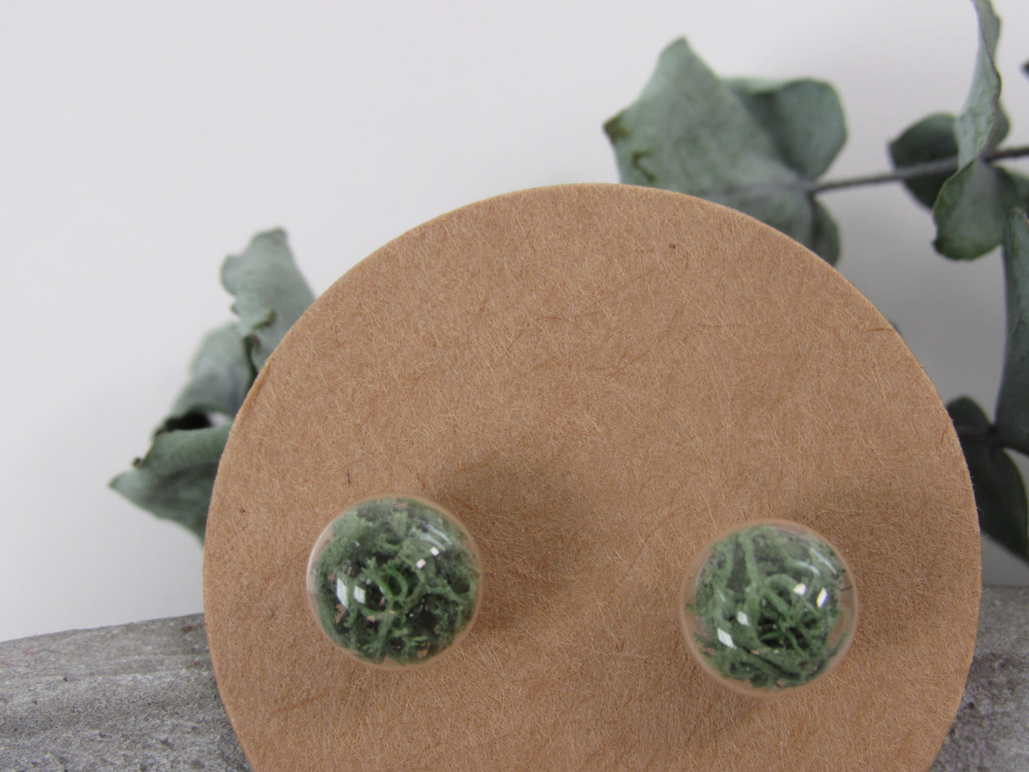 Earrings with glass ball - Icelandic moss
