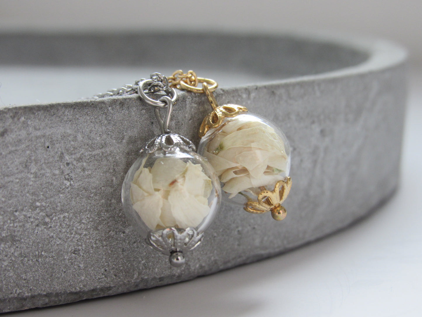 Collana con perla di vetro - margherita