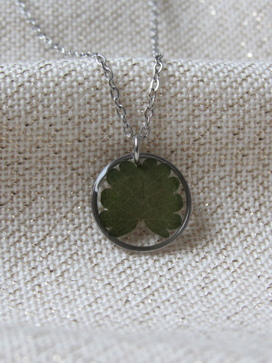 Halskette mit Anhänger - Blatt - 15mm