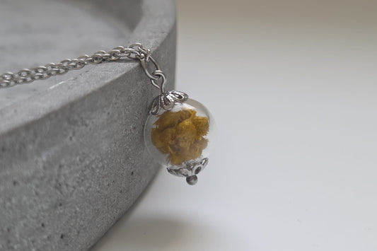 Halskette mit Glaskugel - Ginster